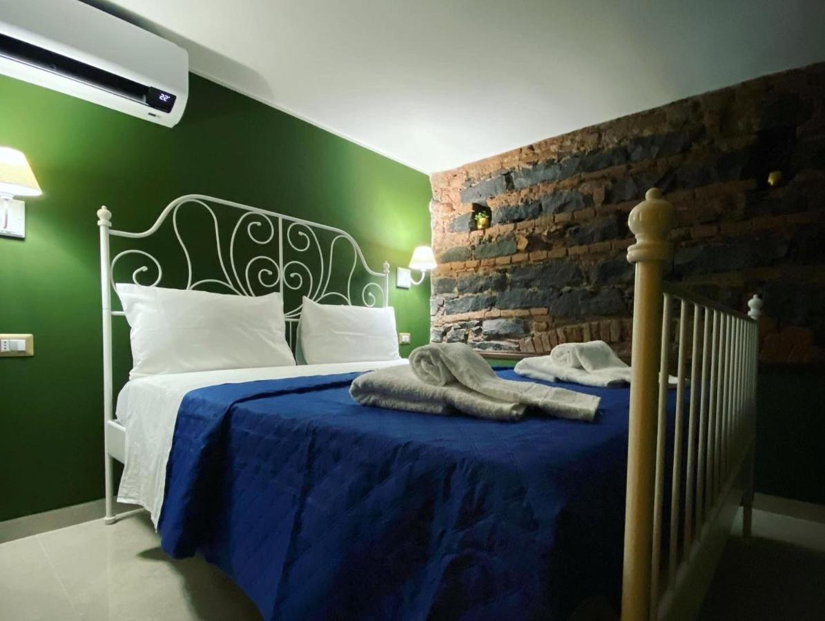 Bed and Breakfast Nobilehouse 2 CTA Exterior foto
